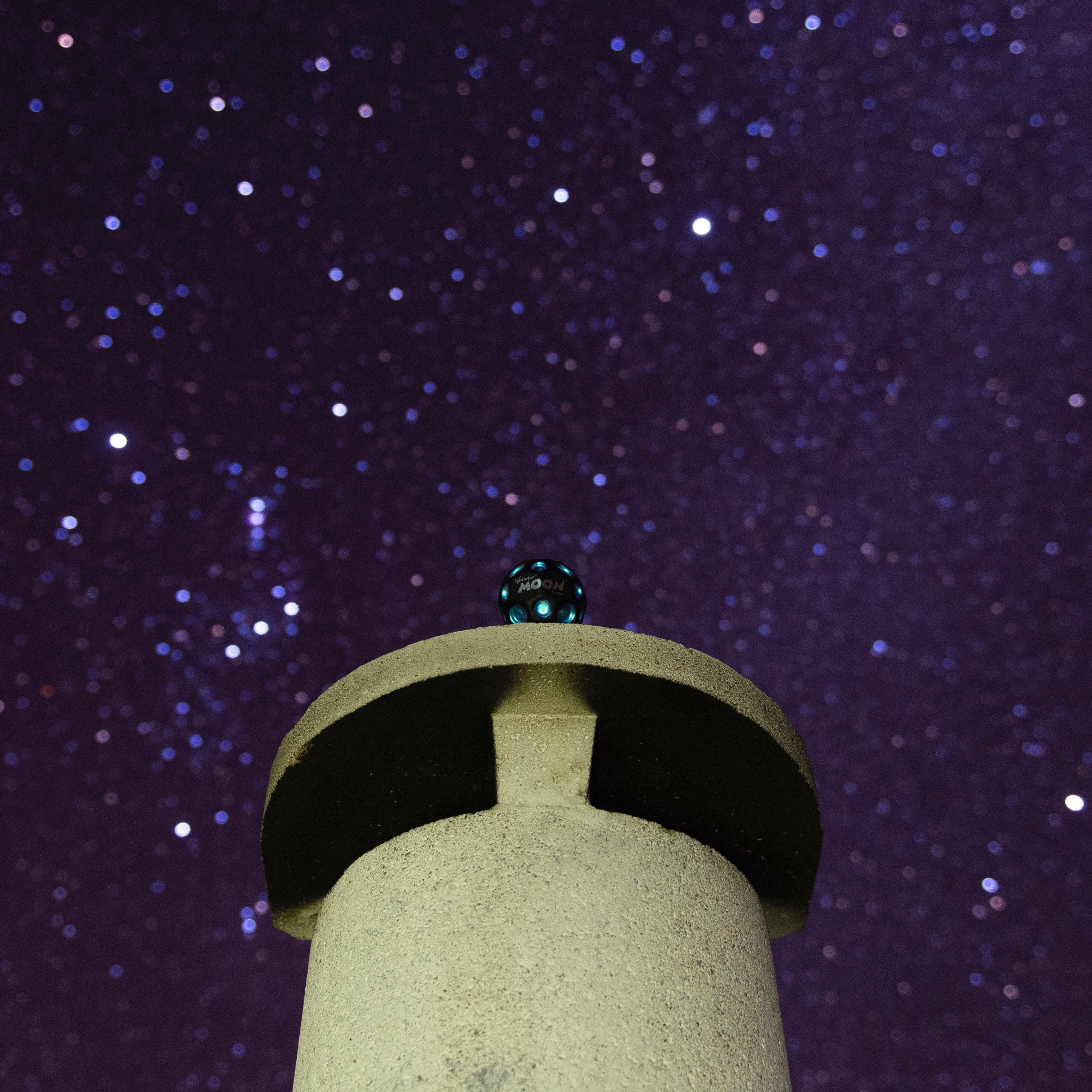 Dark Side of the Moon - Image 6